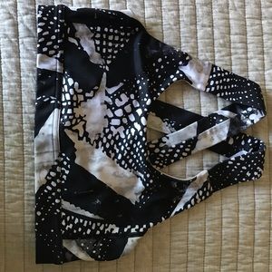 LuluLemon size 6 sports bra